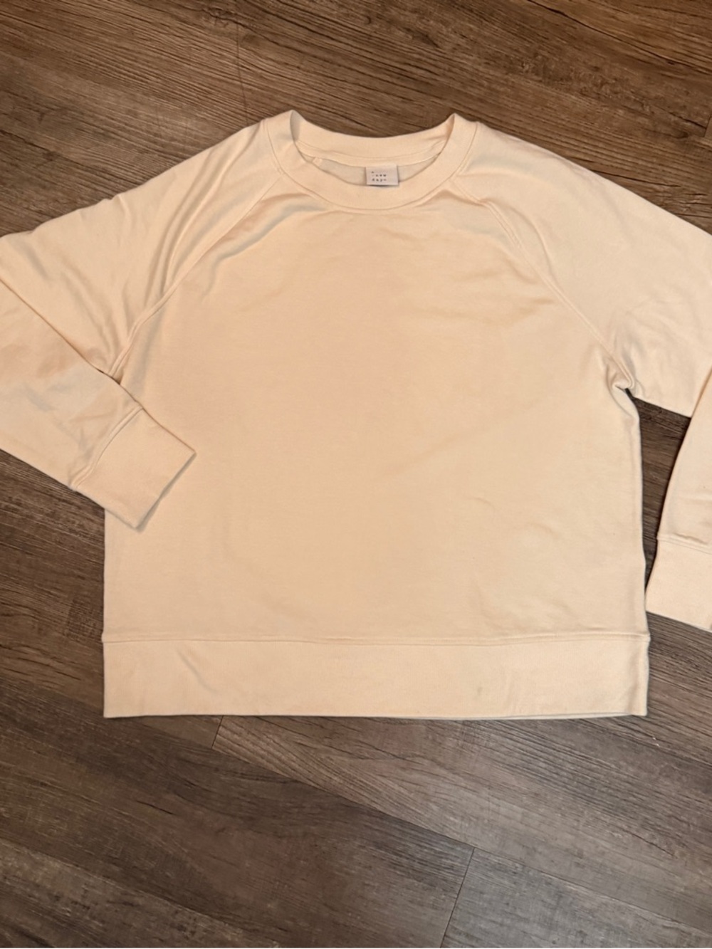 a new day Men's Crewneck Sweatshirt in Cream